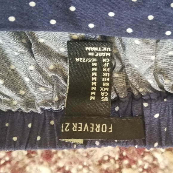 😎 2 for $17😎 Forever 21 polkadot wrap skirt navy blue - Picture 9 of 12